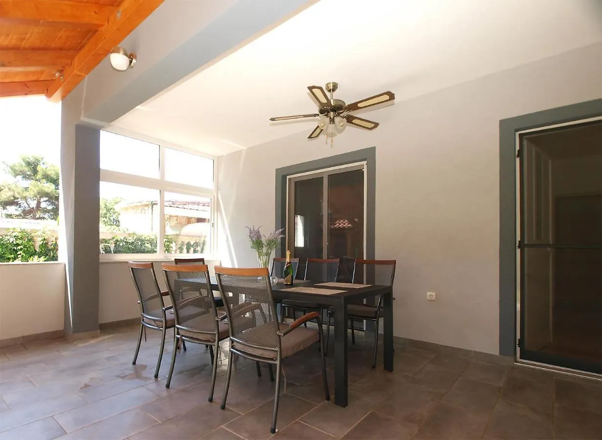 House Katarina 2212 Villa Peroj Holiday home