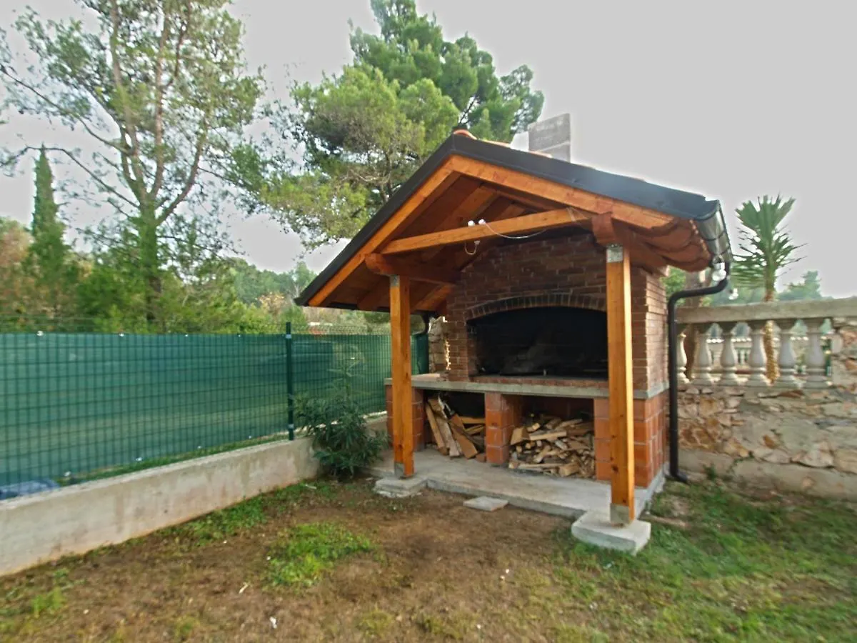 House Katarina 2212 Villa Peroj 0*,